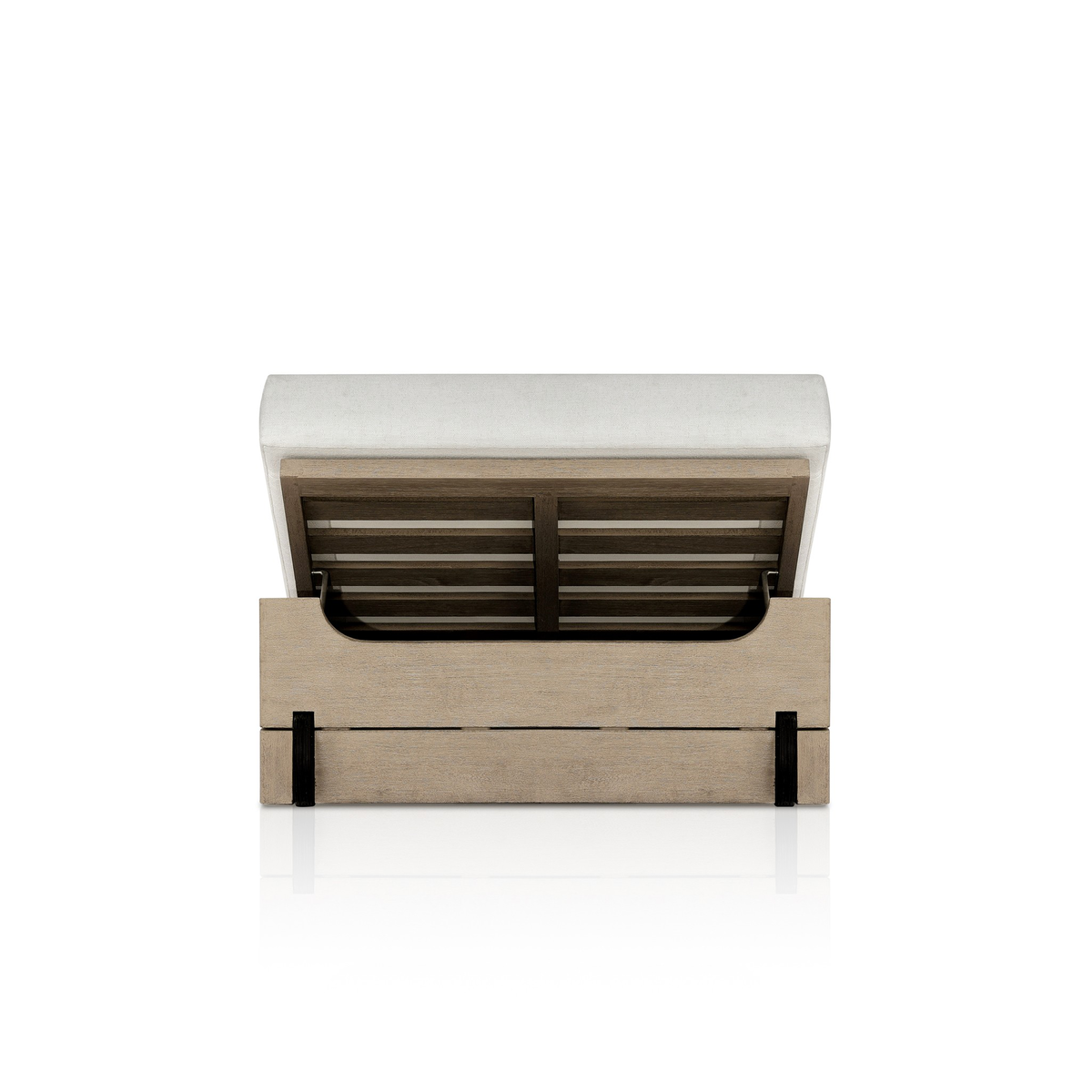 V Outdoor Chaise Lounge