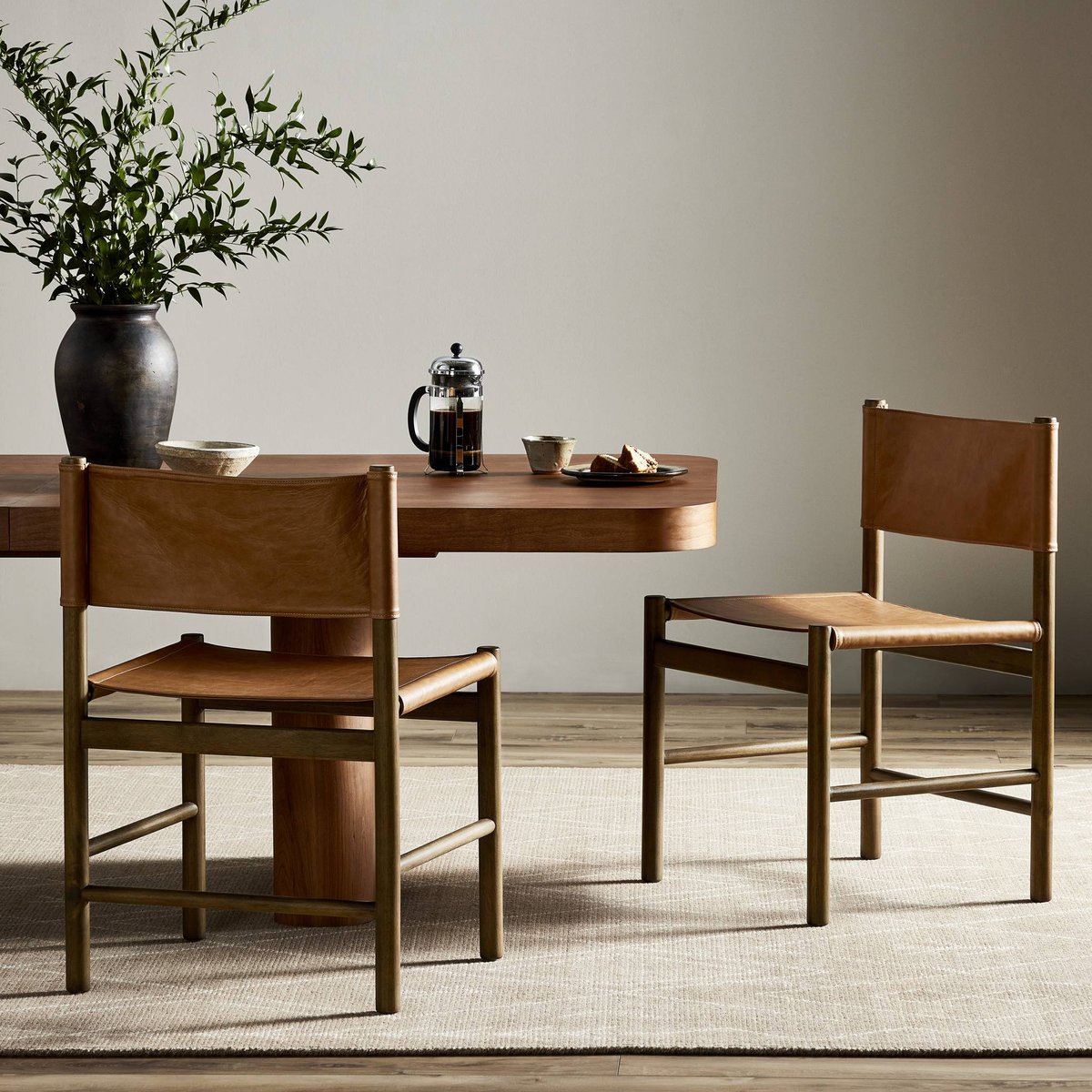 #color_seating/chairs/dining