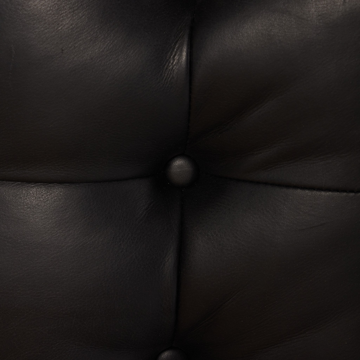 #color_heirloom-black