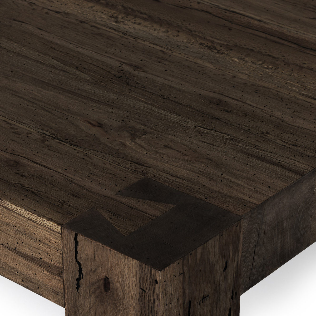 #color_ebony-rustic-wormwood-oak