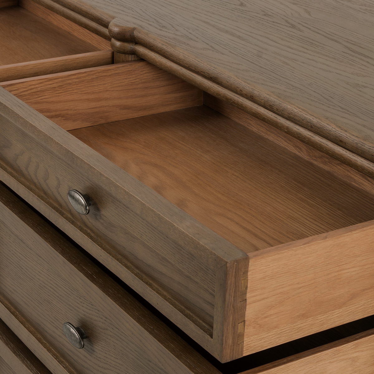 #color_toasted-oak-veneer