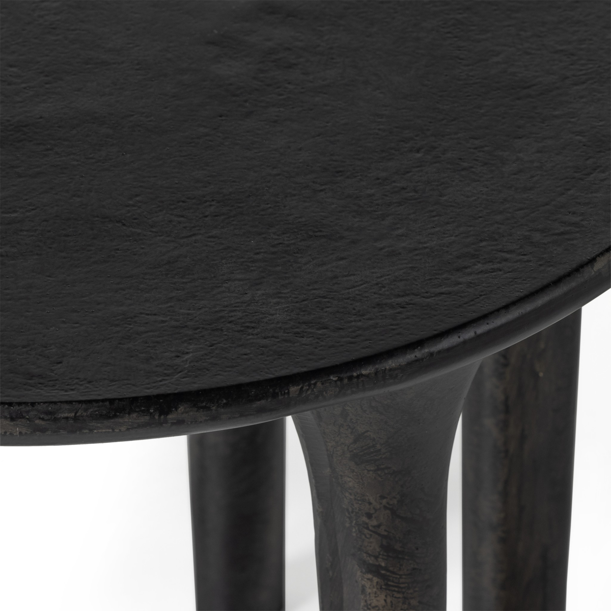 #color_raw-black