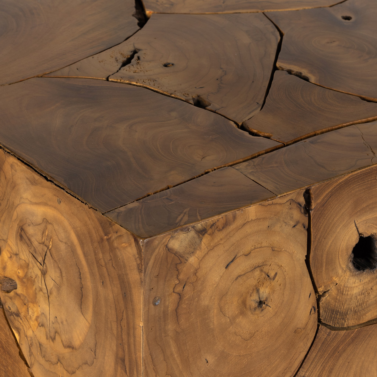 #color_teak-root