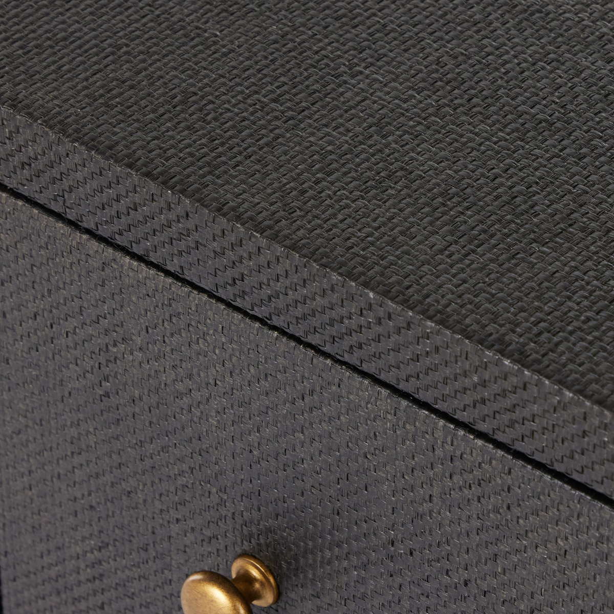 #color_black-raffia