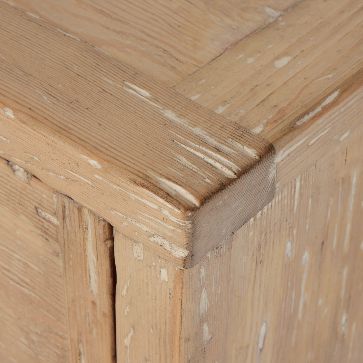 #color_aged-light-pine