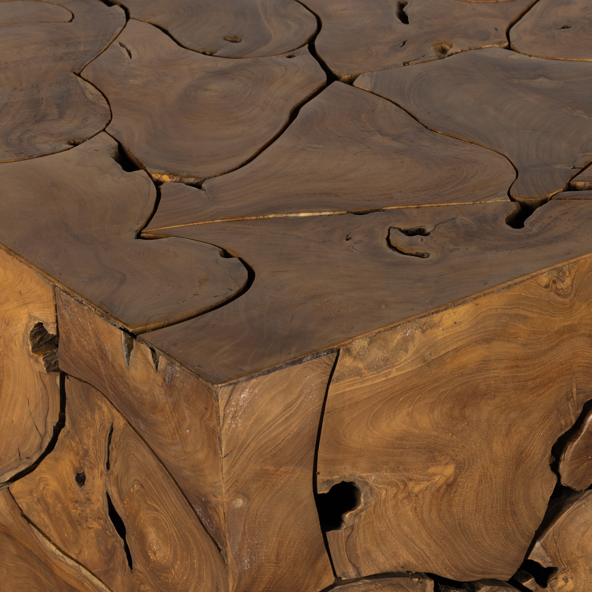 #color_teak-root