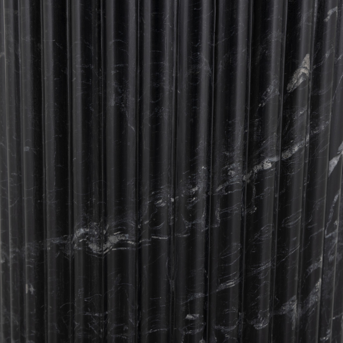 #color_black-marble