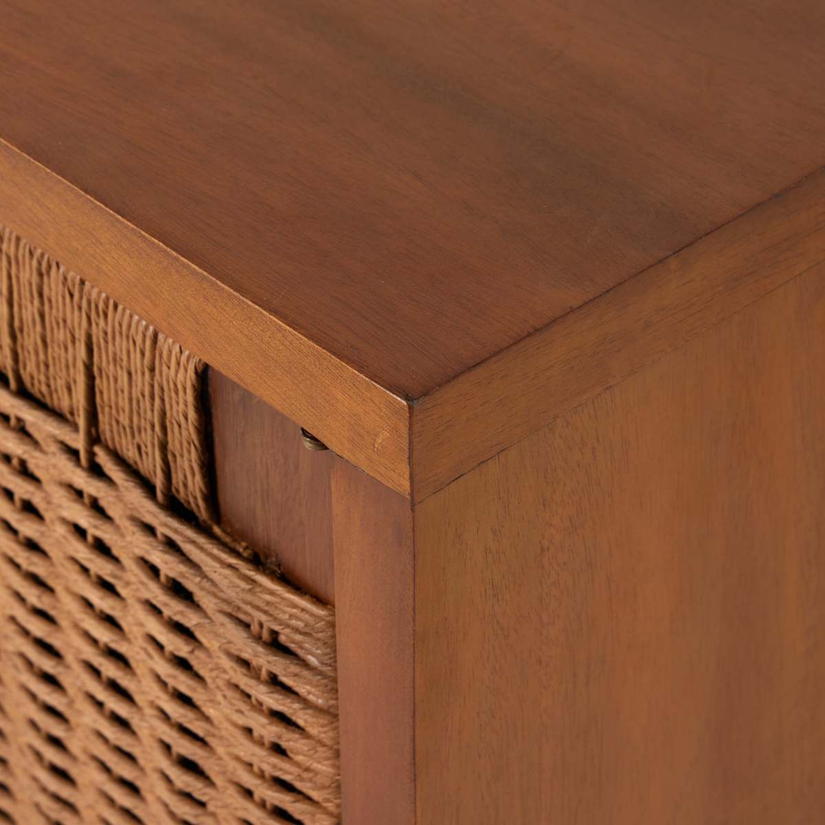 #color_light-mahogany-veneer
