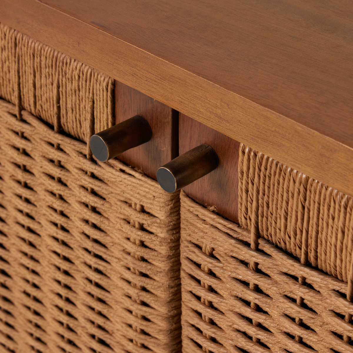 #color_light-mahogany-veneer