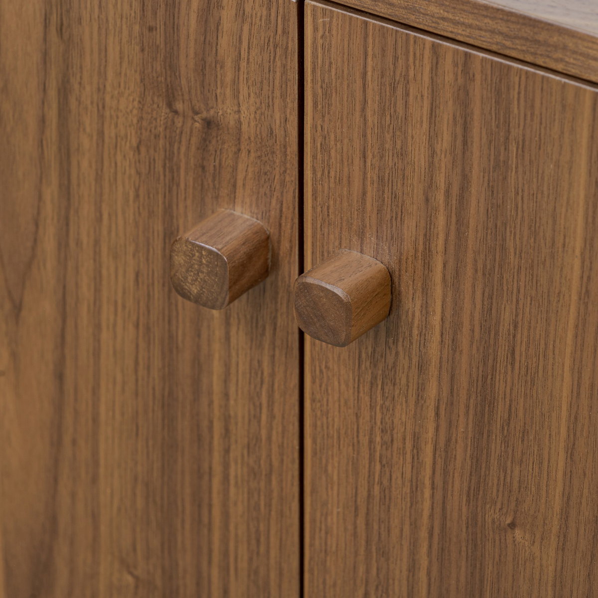#color_natural-walnut-veneer
