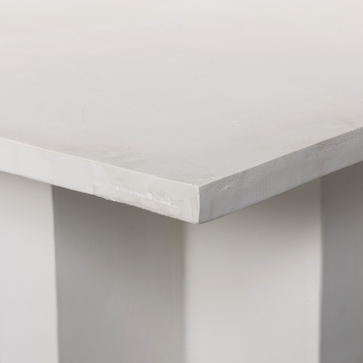#color_matte-white-cast-aluminum
