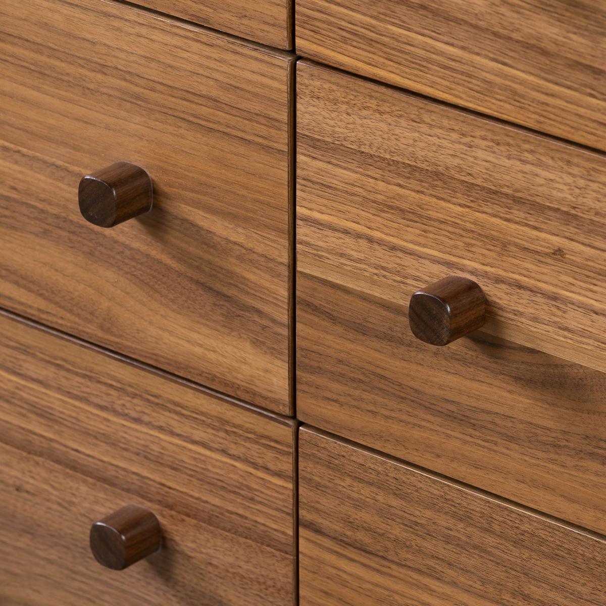 #color_natural-walnut-veneer