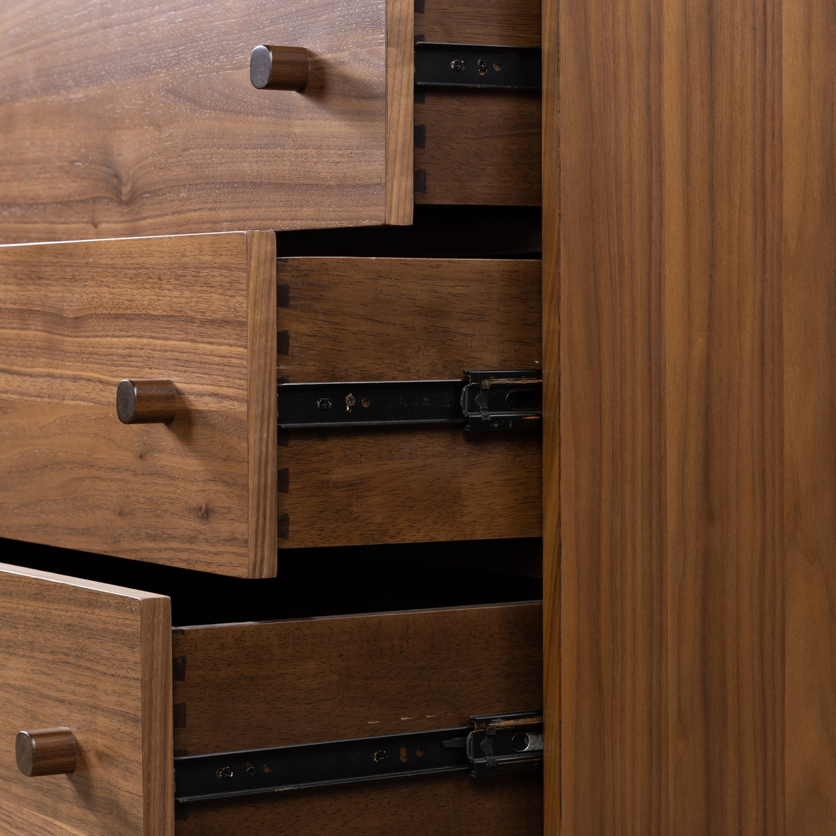 #color_natural-walnut-veneer