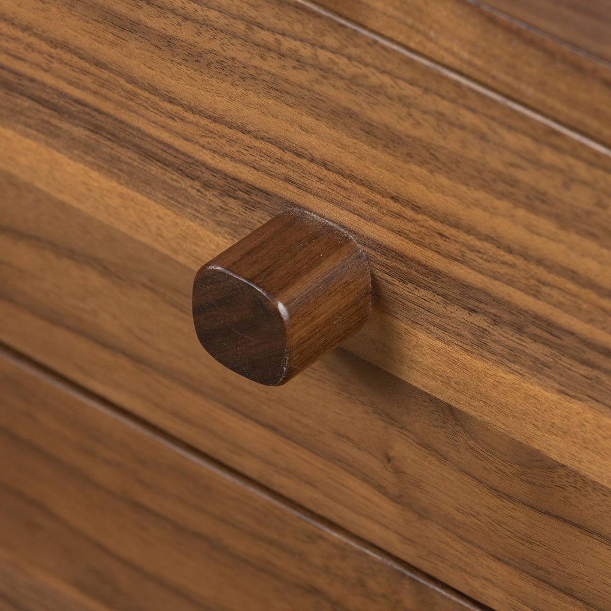 #color_natural-walnut-veneer