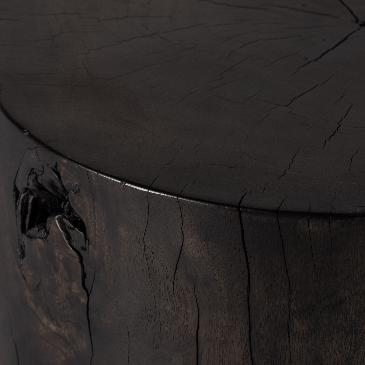 #color_rubbed-black