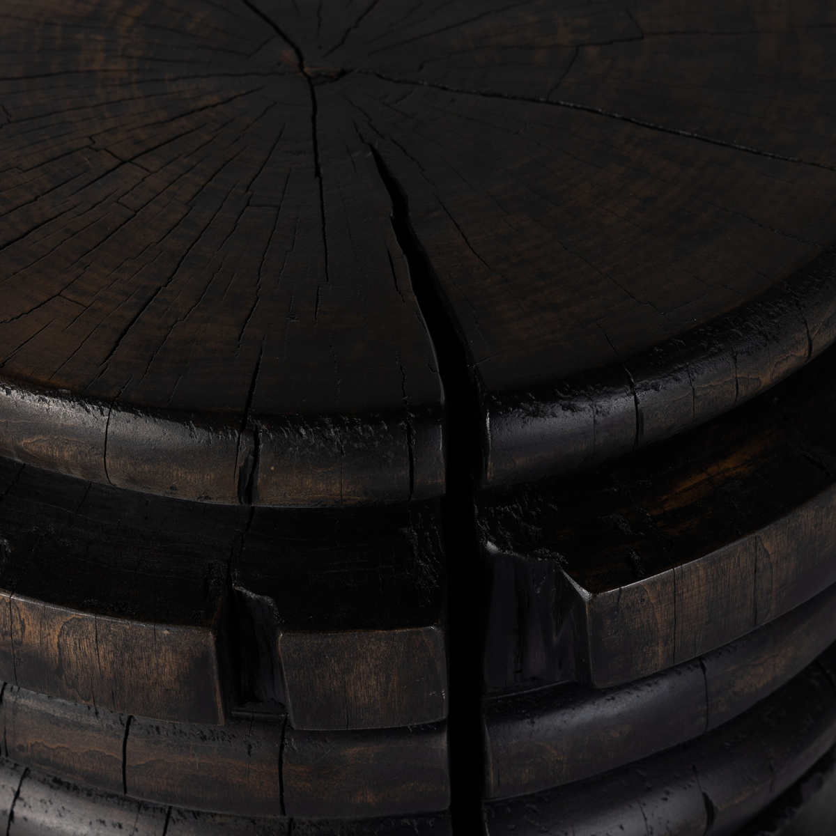 #color_rubbed-black
