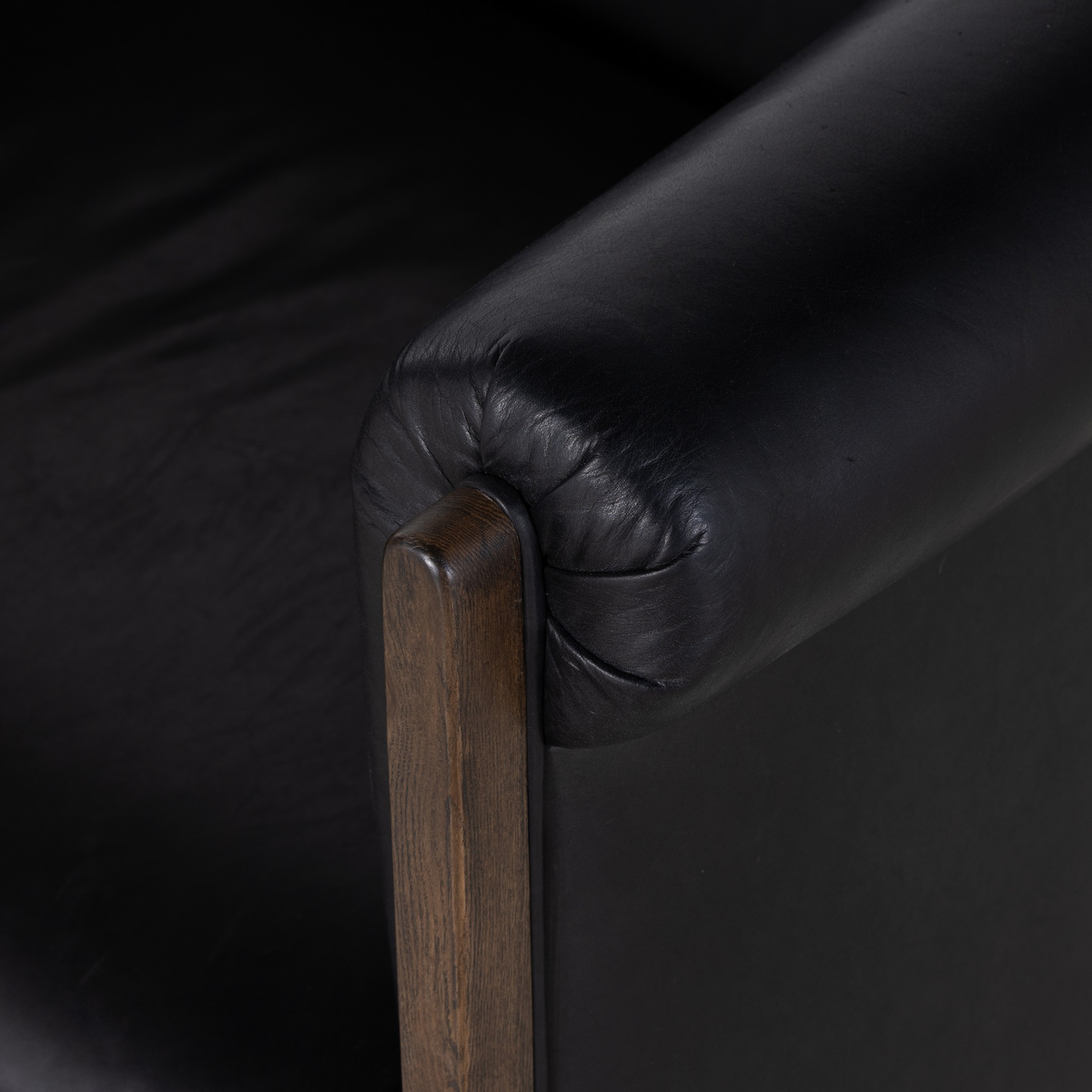 #color_heirloom-black