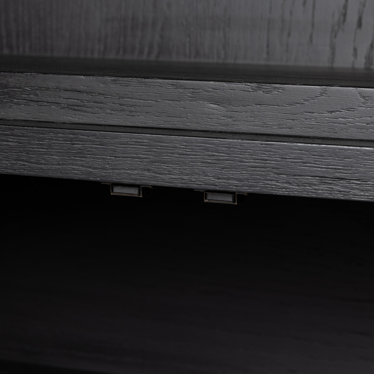 #color_brushed-ebony-oak