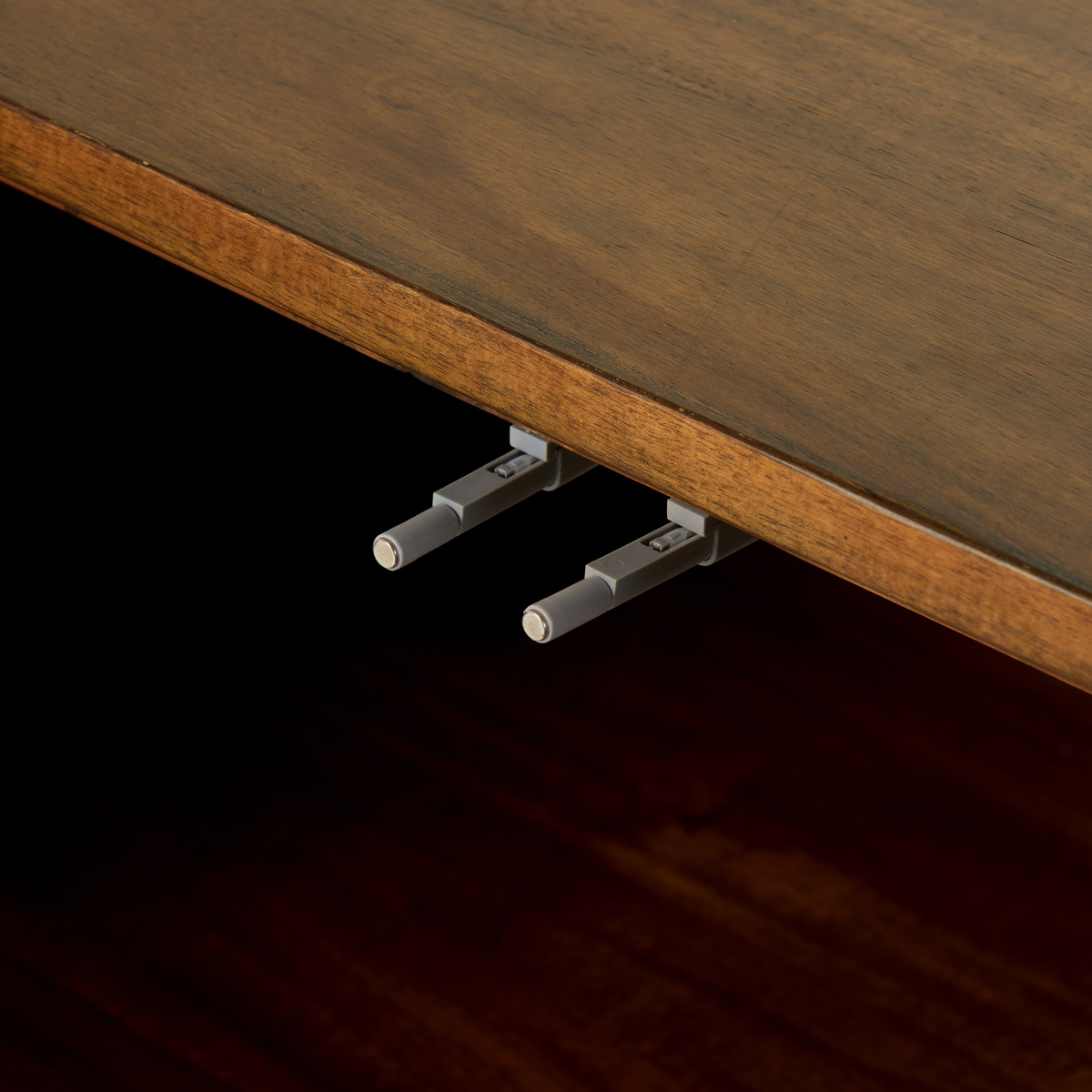 #color_seasoned-brown-acacia