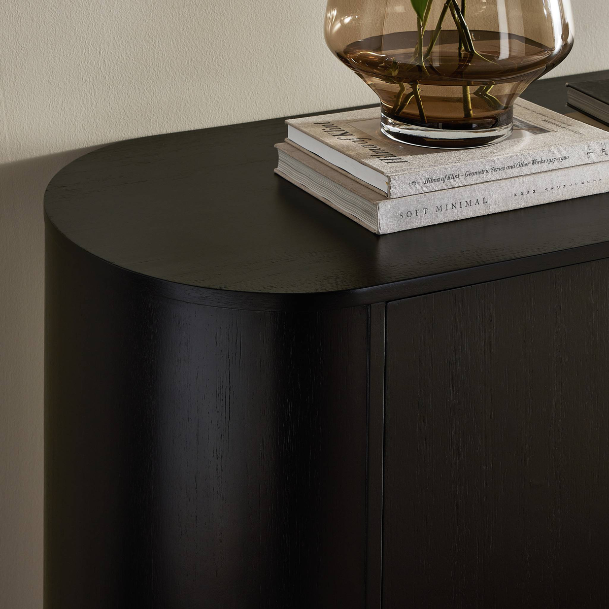 #color_aged-black-acacia