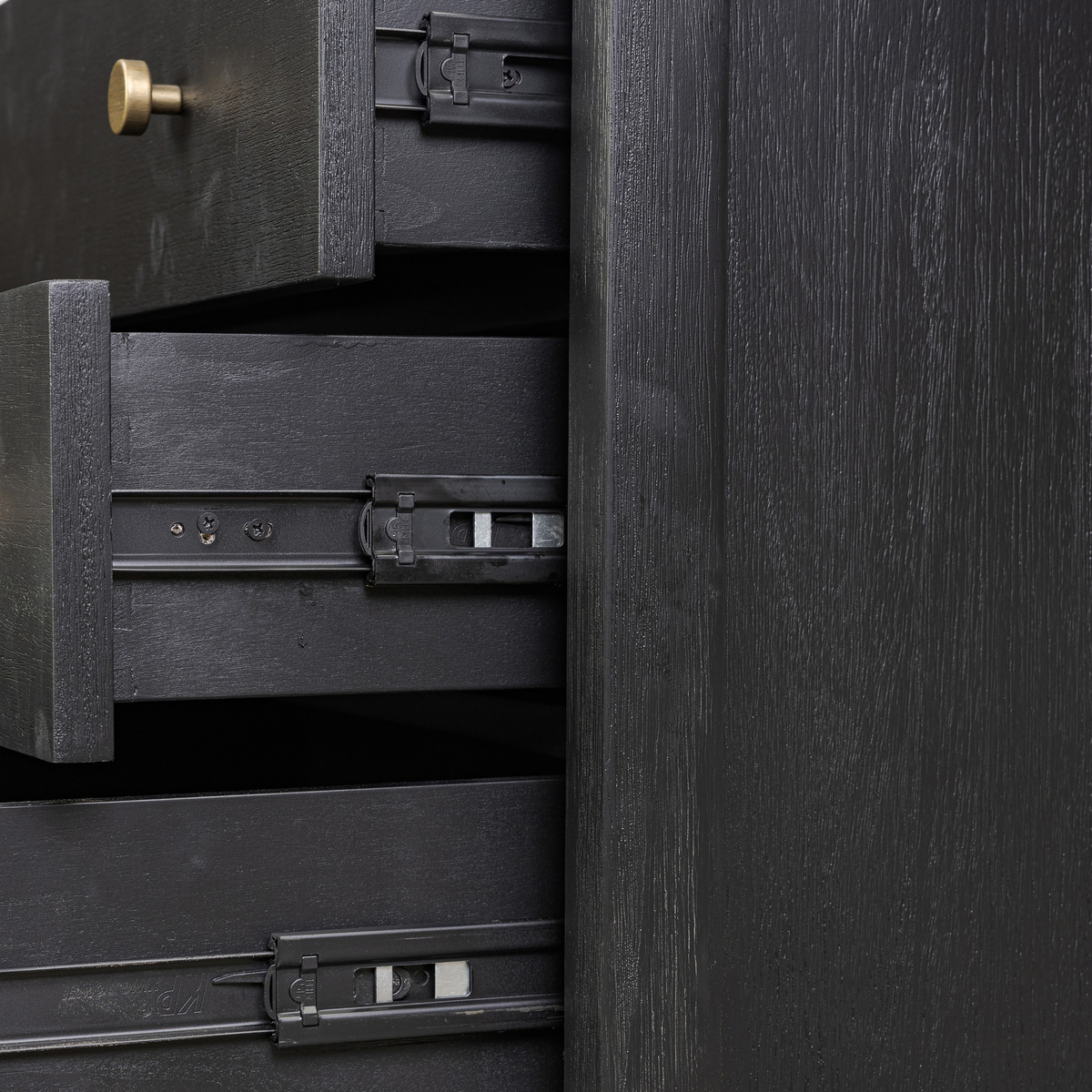 #color_black-acacia-veneer