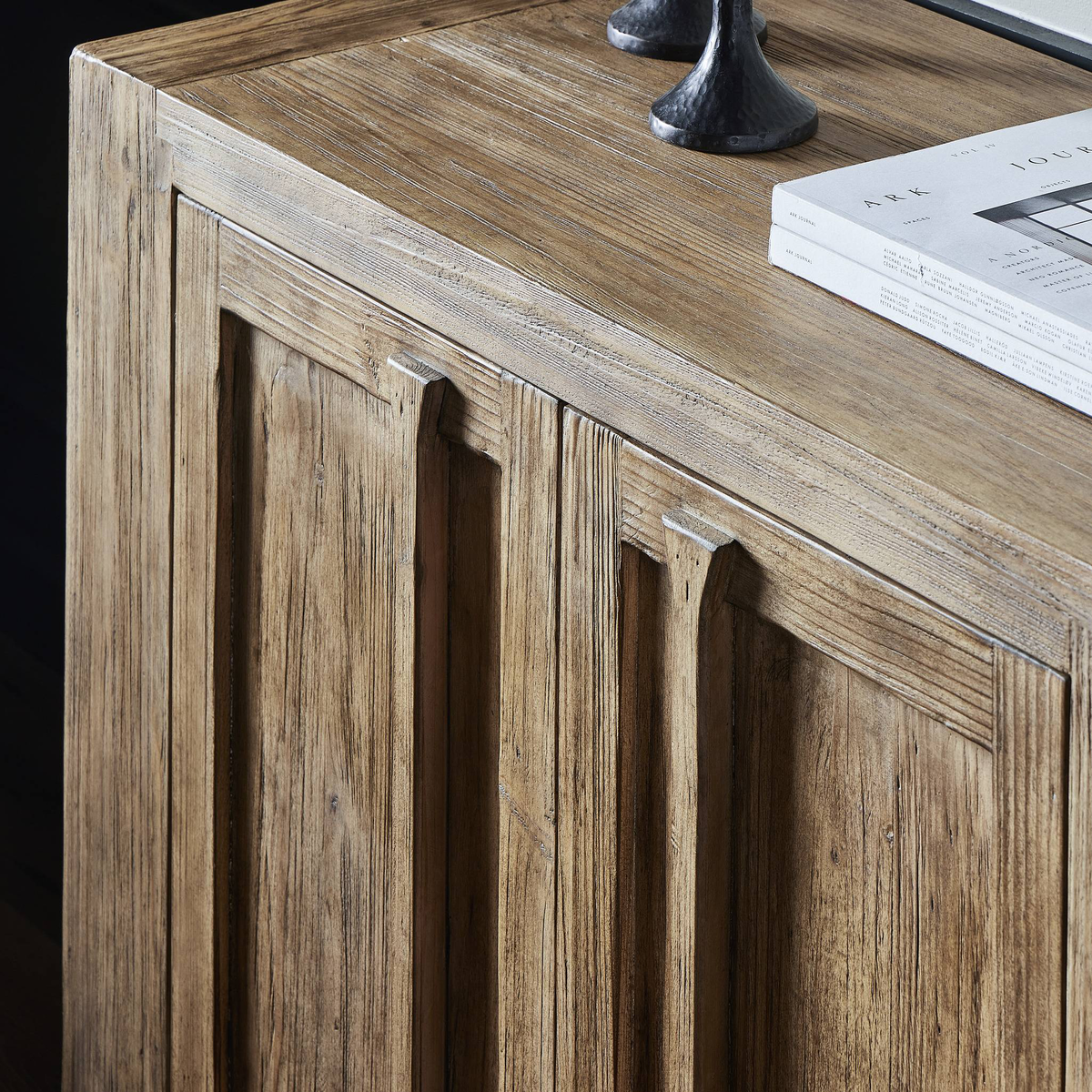 #color_distressed-light-pine