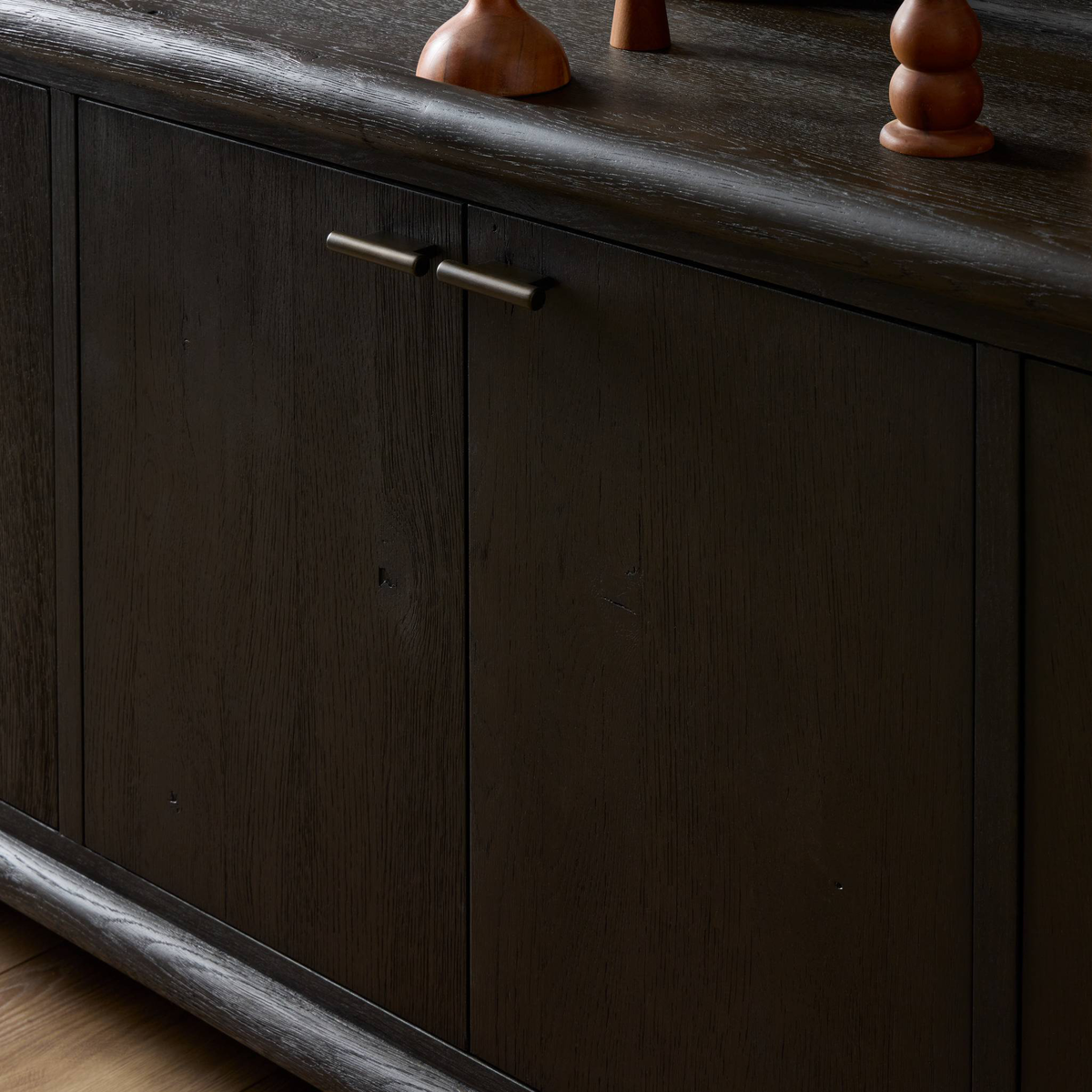 #color_smoked-black-resawn-oak