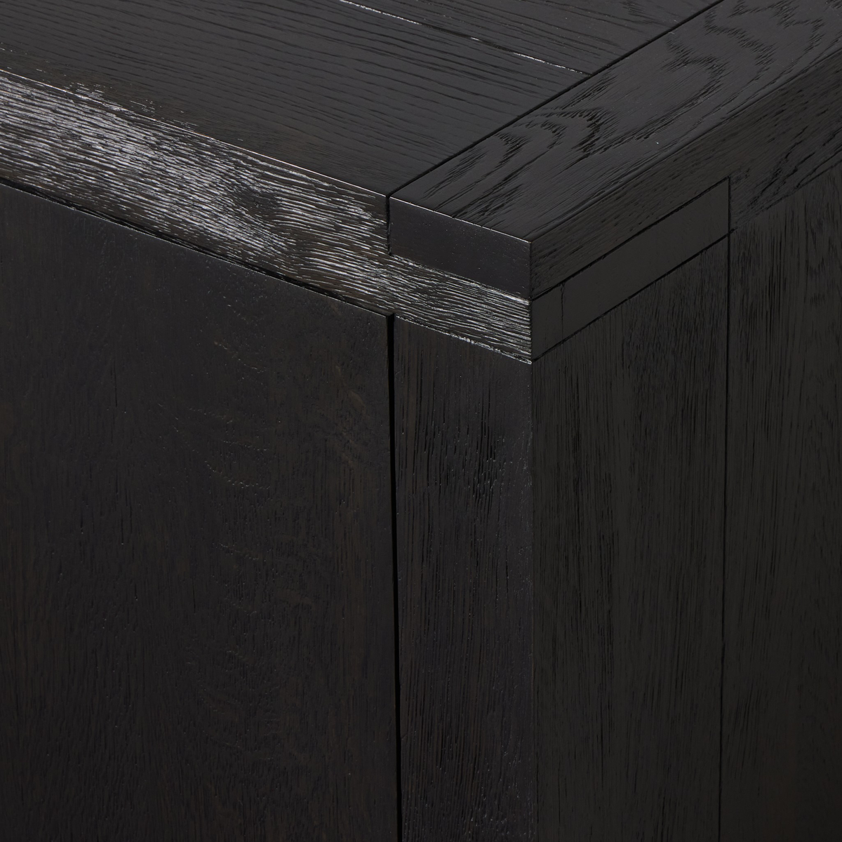 #color_worn-black-veneer