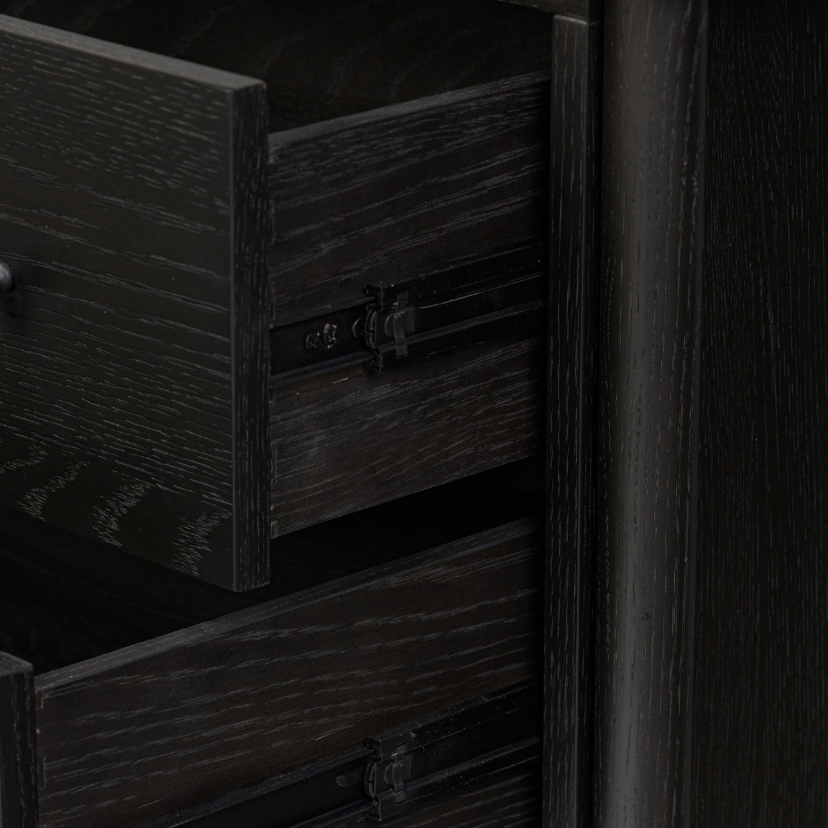 #color_ebony-oak-veneer