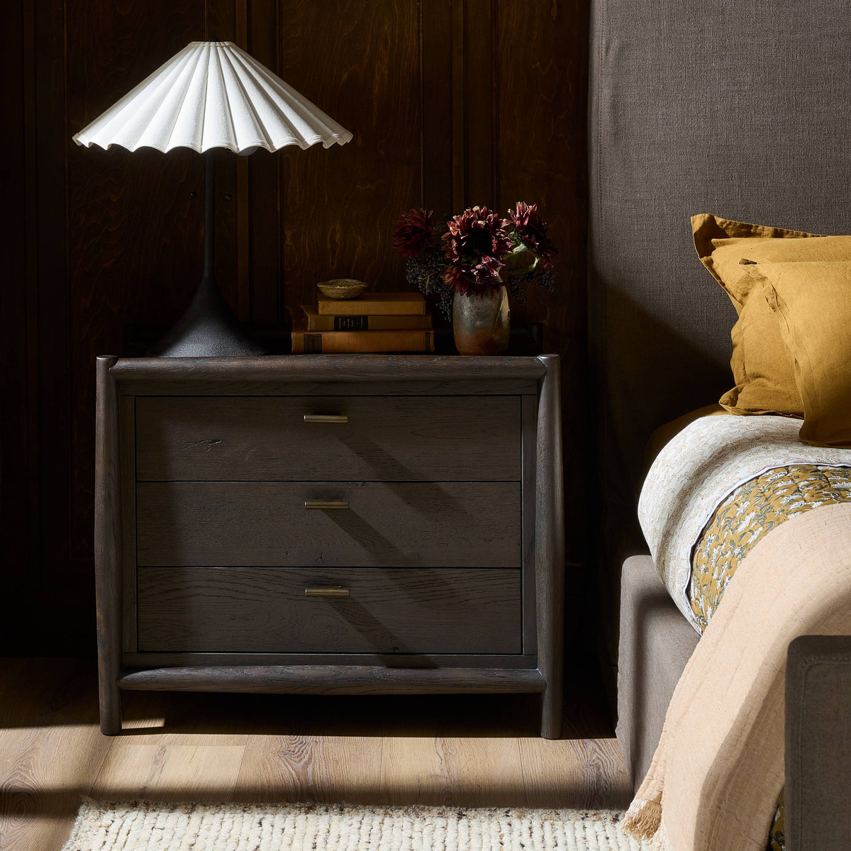 #color_smoked-black-resawn-oak