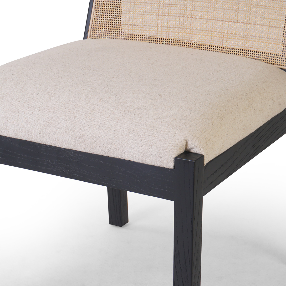 #color_seating/chairs/dining