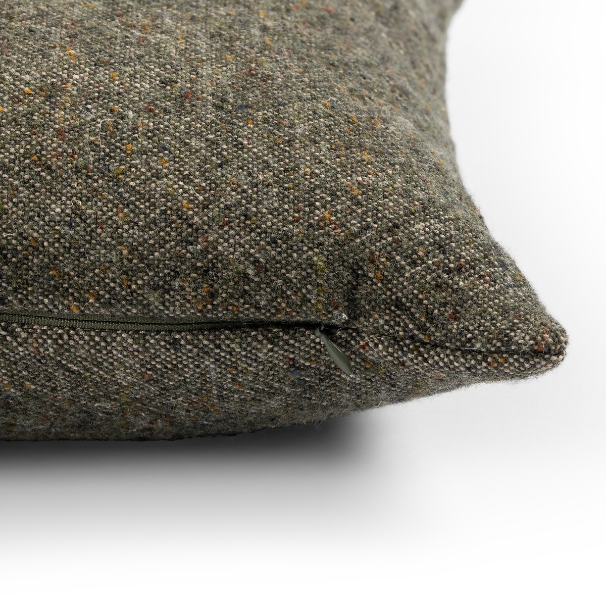 #color_hasselt-olive-green