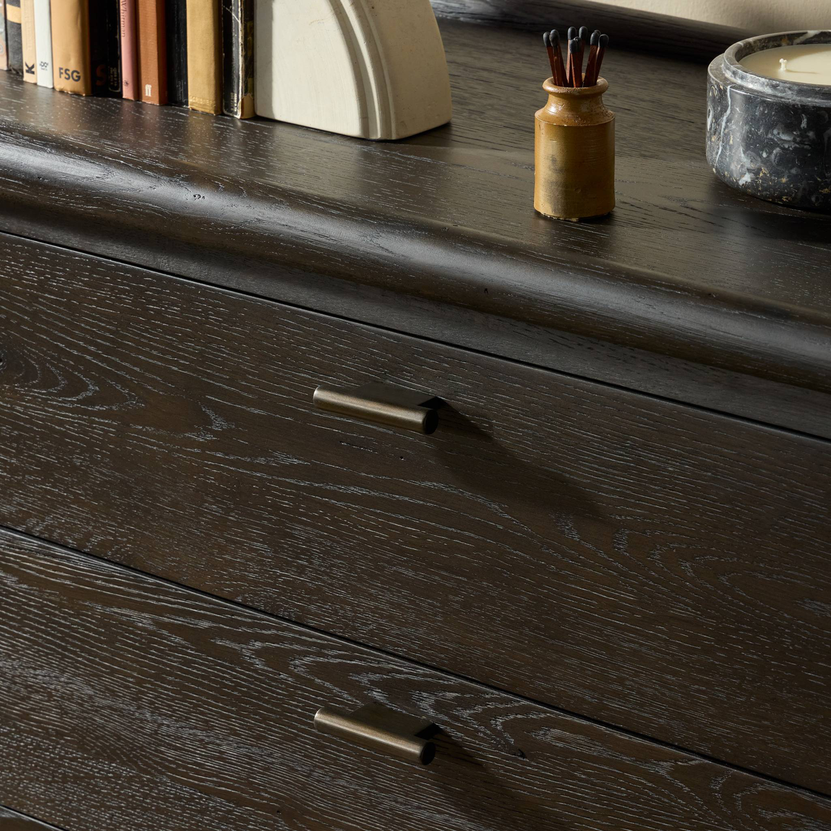 #color_smoked-black-resawn-oak