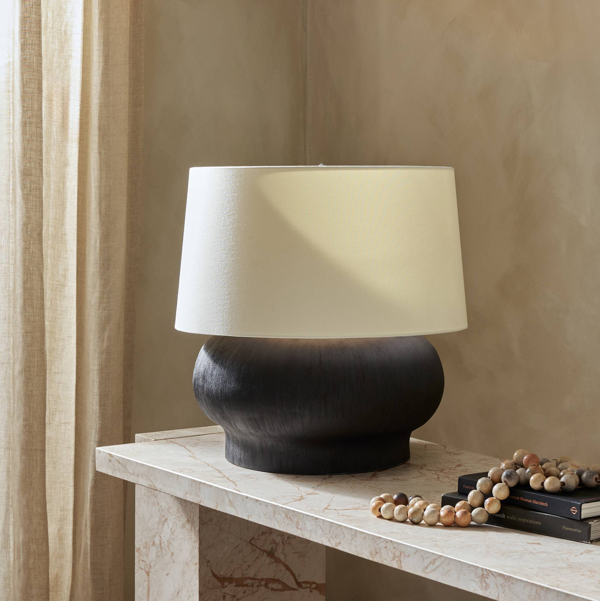 #color_textured-matte-black-porcelain-ceramic