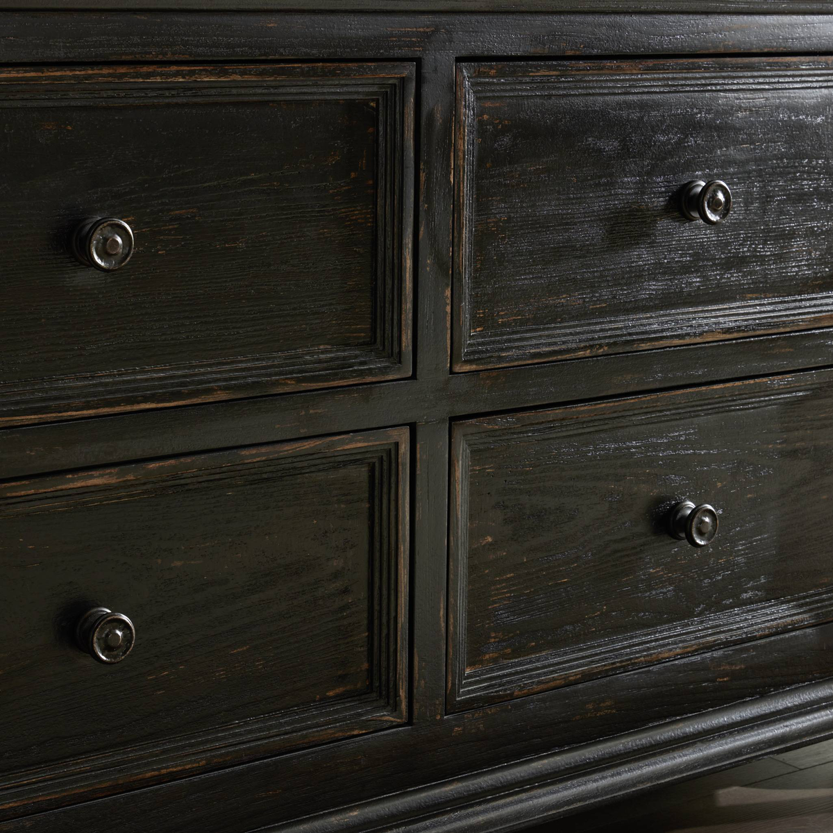 #color_distressed-burnt-black