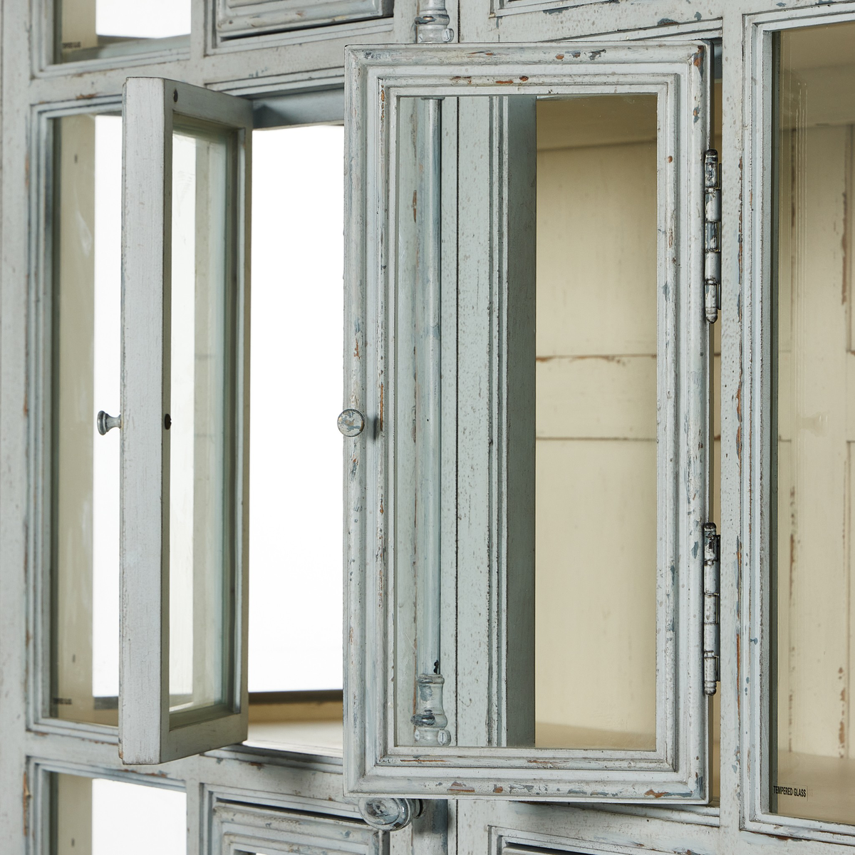 #color_distressed-grey-blue