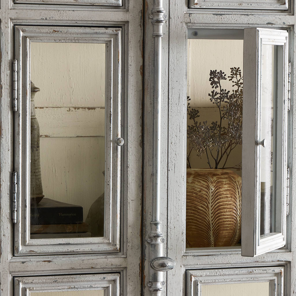 #color_distressed-grey-blue