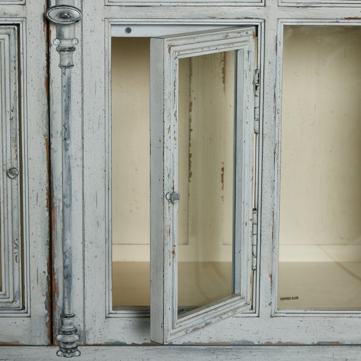 #color_distressed-grey-blue