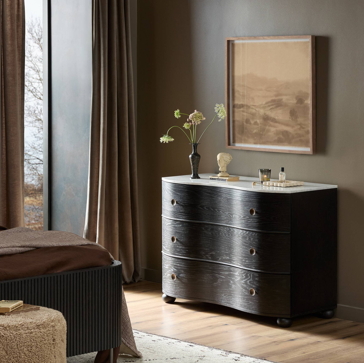 #color_distressed-black
