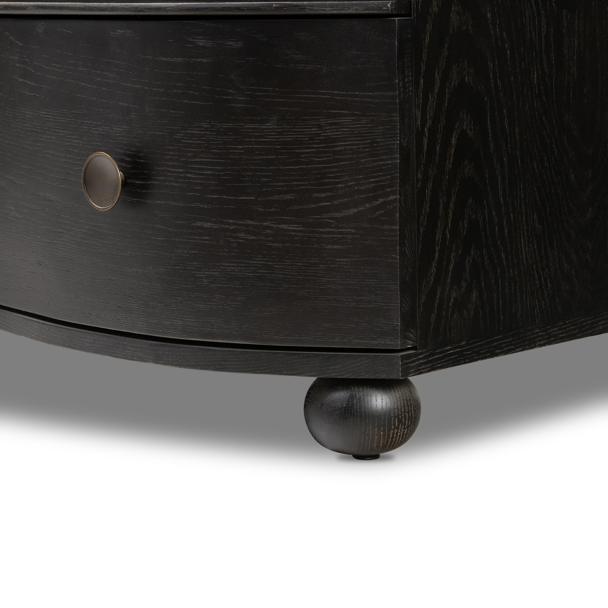#color_distressed-black
