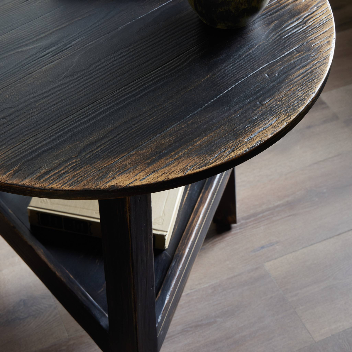 #color_distressed-black-veneer