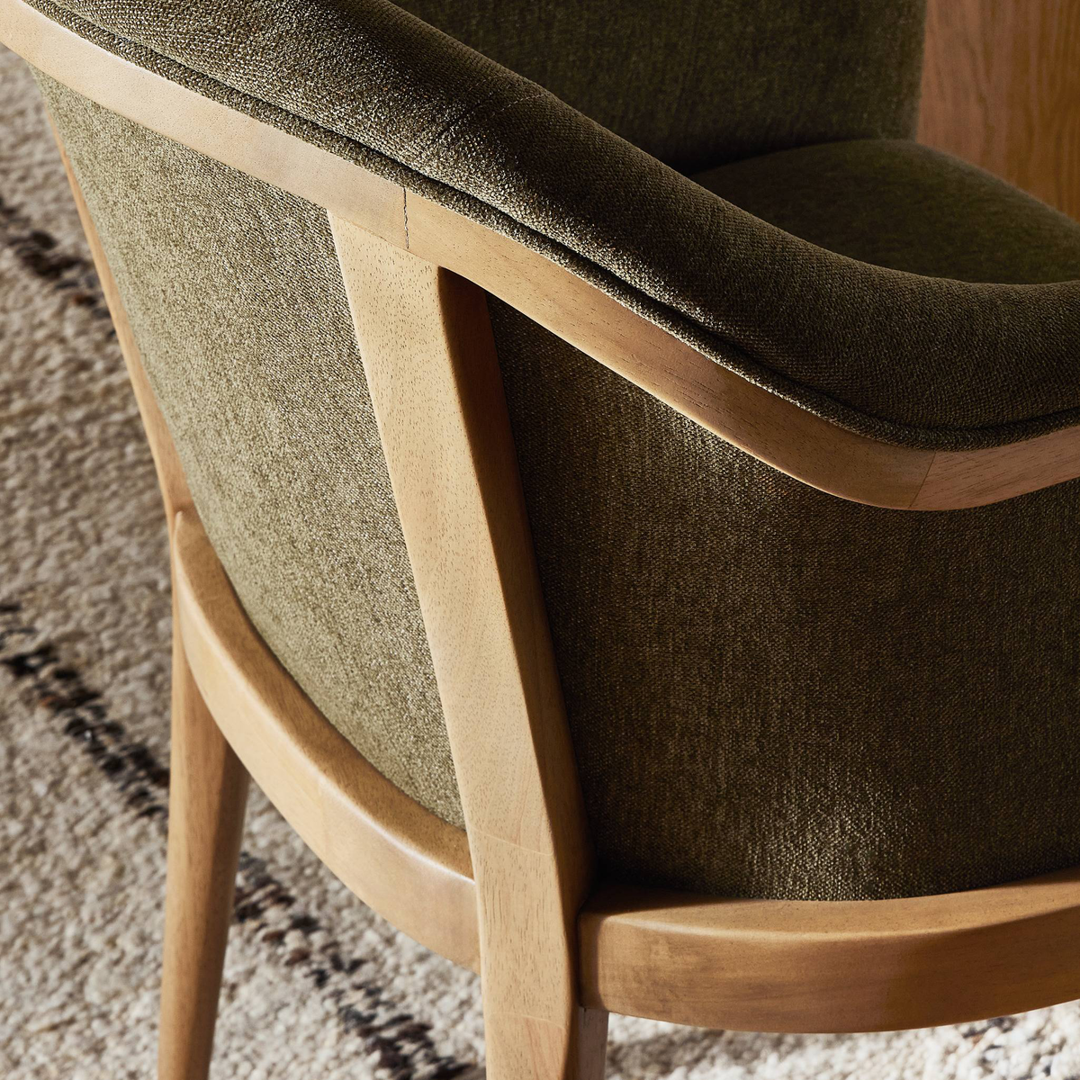 #color_sutton-olive