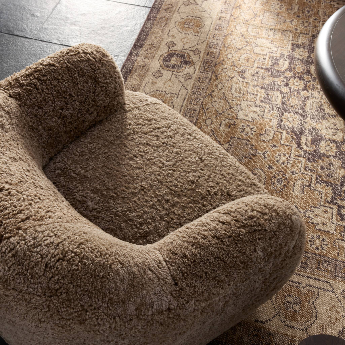 #color_taupe-shearling
