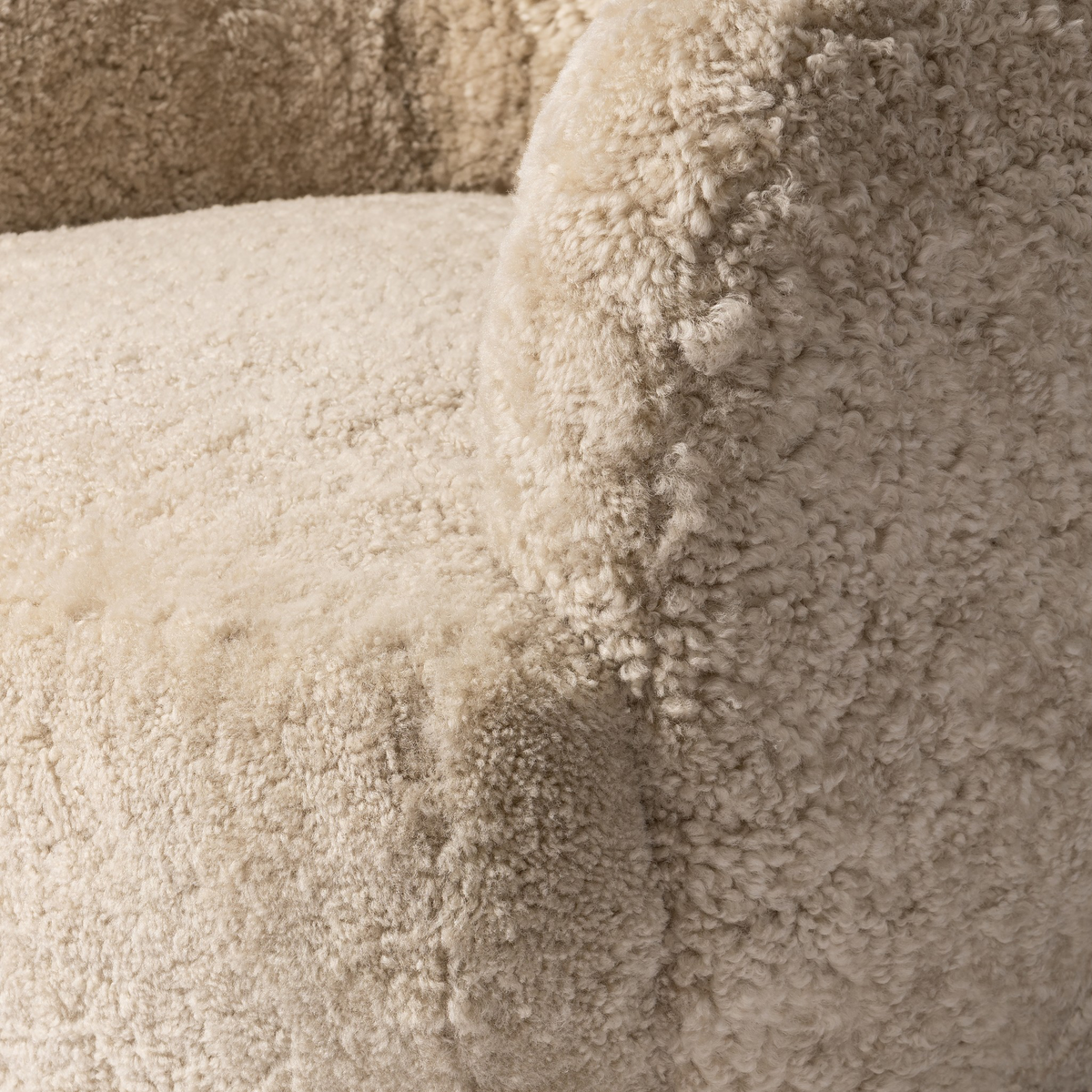 #color_beige-shearling