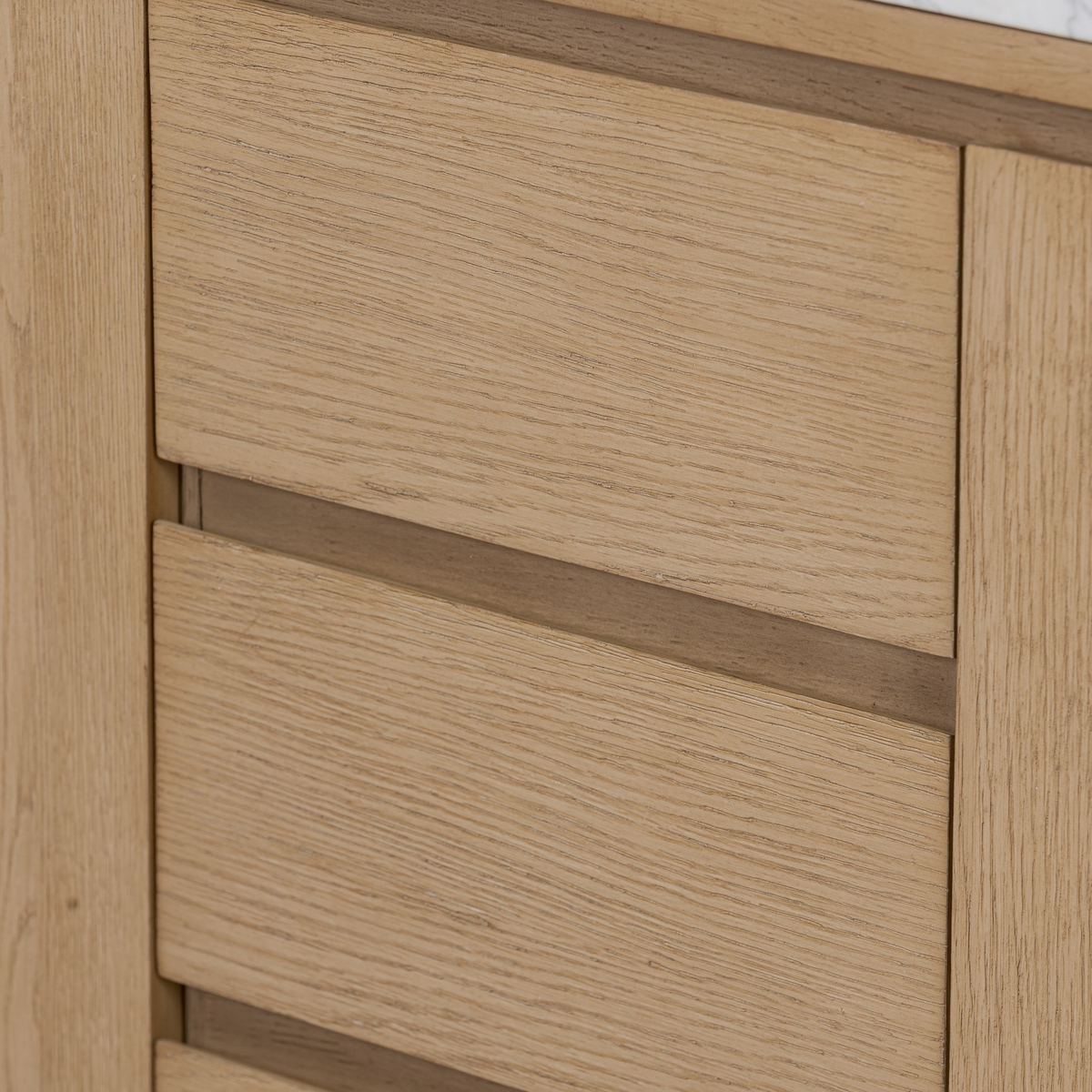 #color_satin-light-wash-oak-veneer