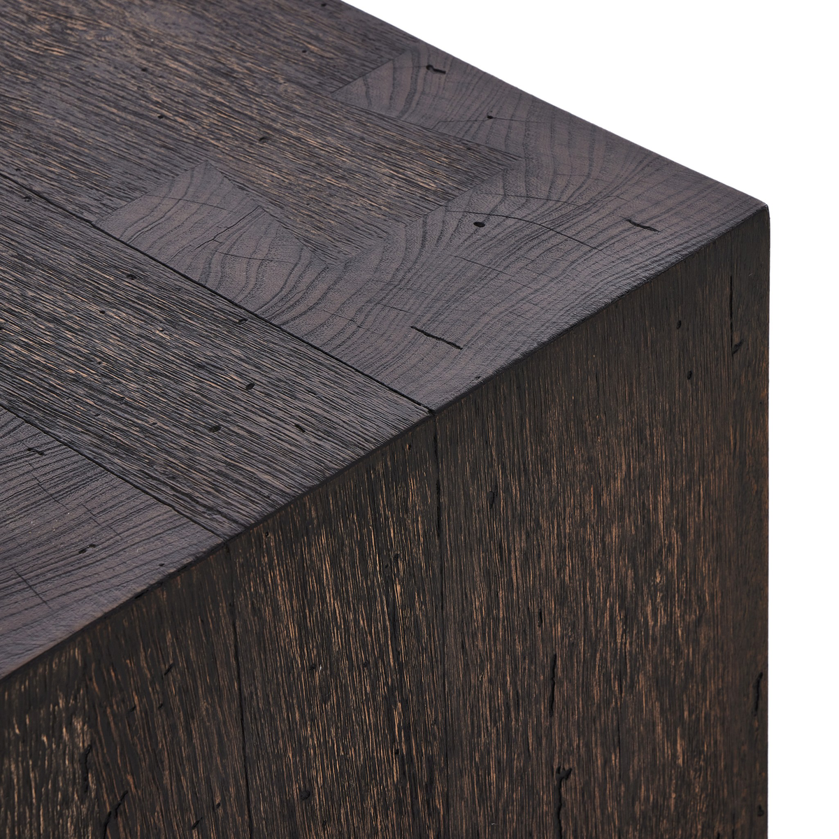 #color_ebony-rustic-wormwood-oak