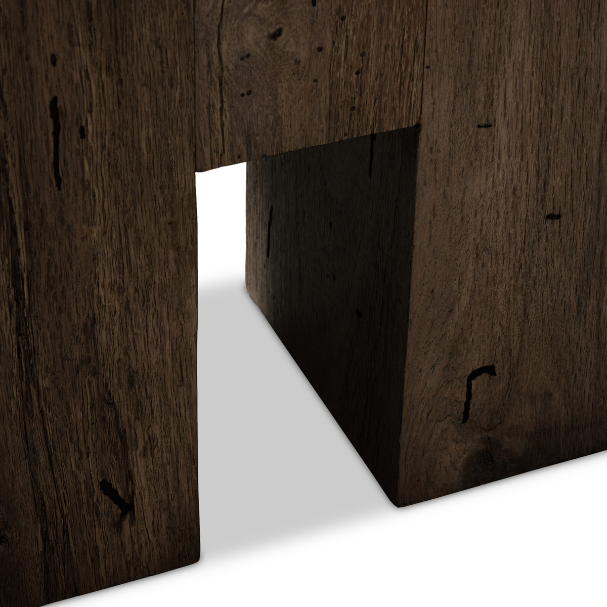 #color_ebony-rustic-wormwood-oak