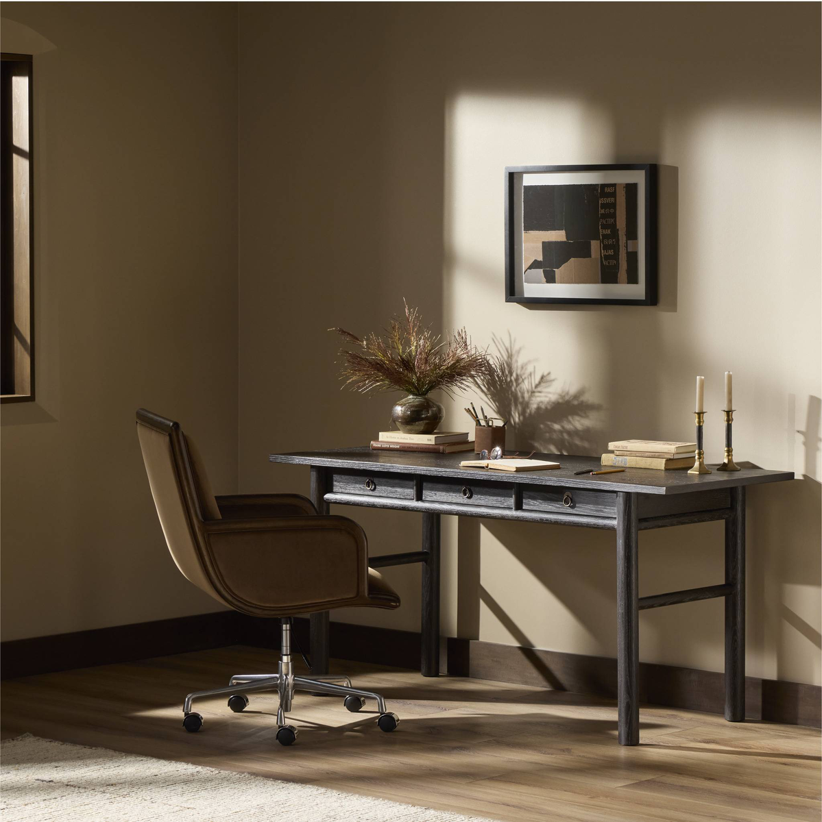 #color_distressed-black