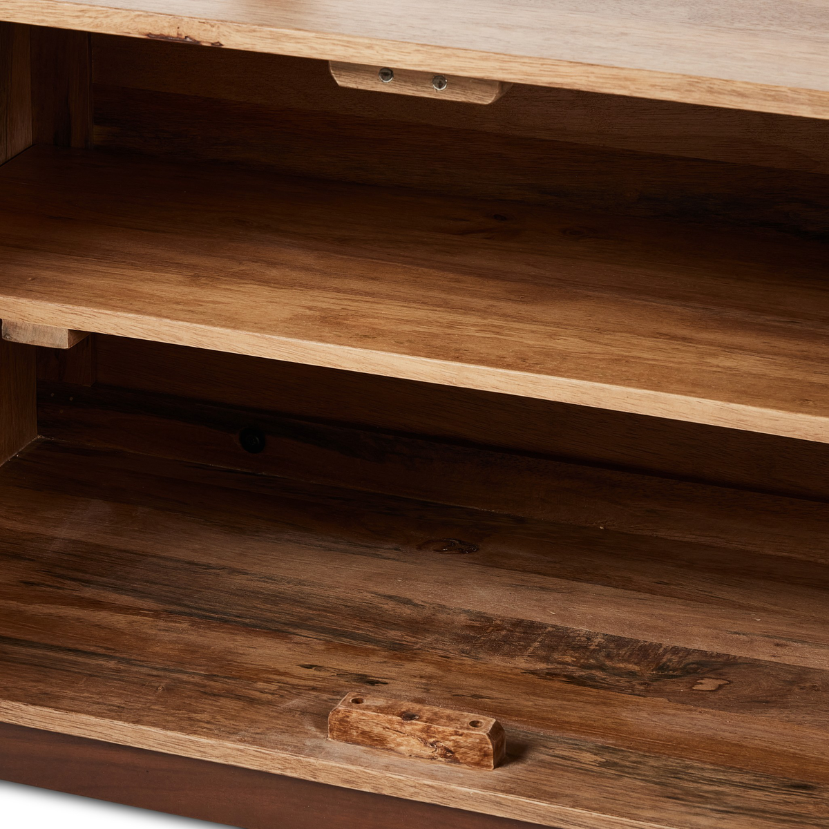 #color_toasted-acacia