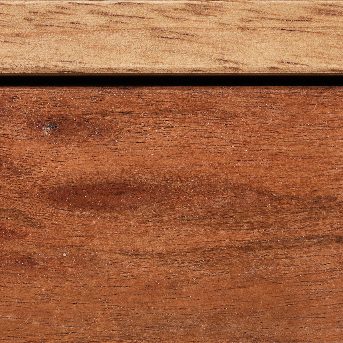 #color_toasted-acacia